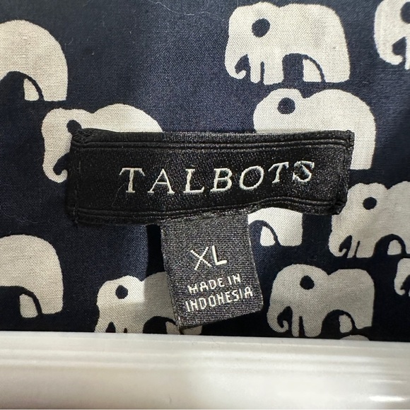 Talbots XL Navy and White Elephant Print Blouse, cotton, roll sleeves w/tab - Picture 3 of 9